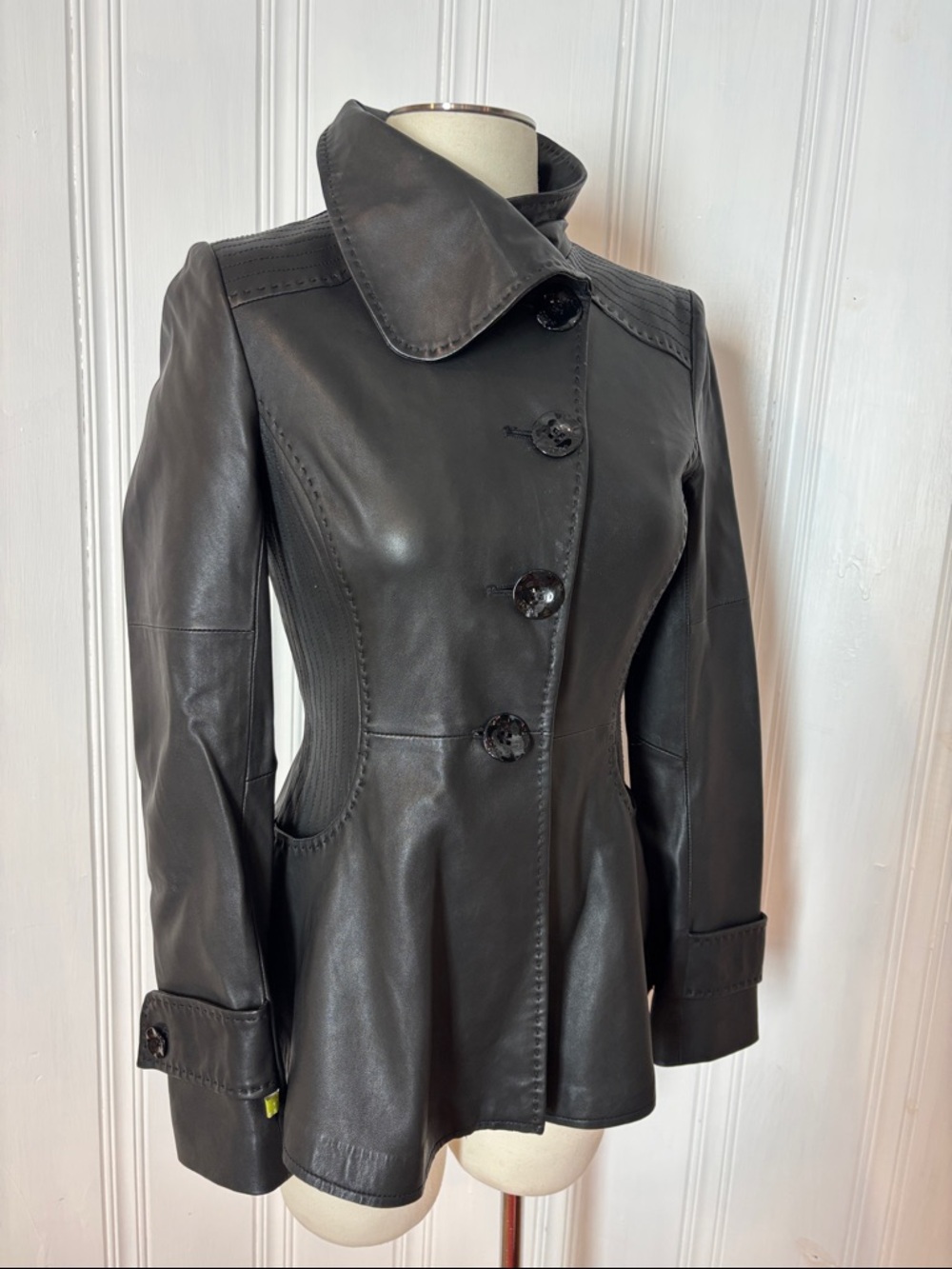 SOIA & KYO Black Genuine Leather Flared Jacket Bow Back Statement Collar -Size S